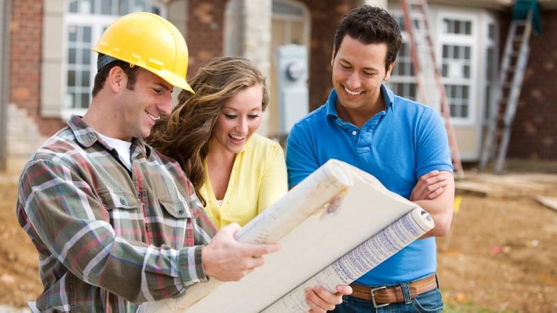 Why Should You Always Hire a Professional Deck Builder?